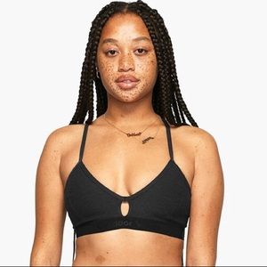 EUC Outdoor Voices Steeplechase Bra in Charcoal